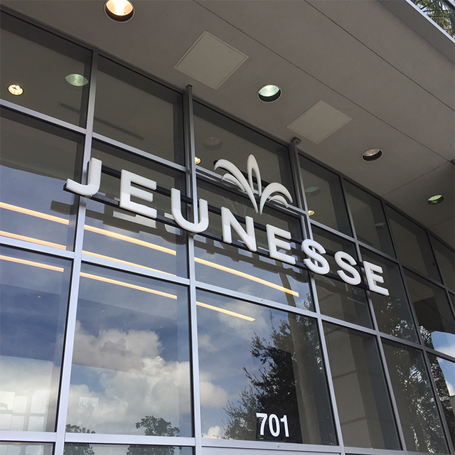 Jeunesse White Channel letters